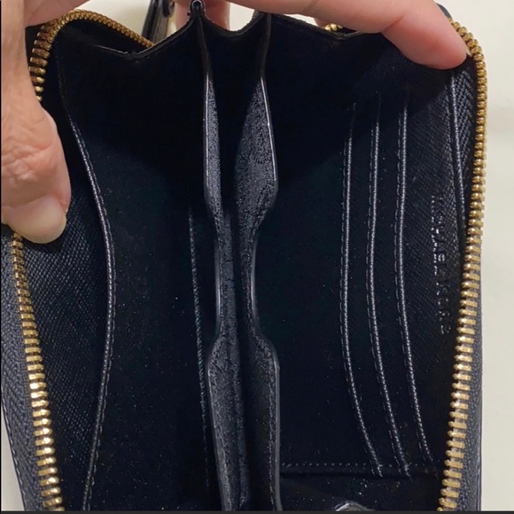 Small Michael Kors wallet - Picture 2 of 4